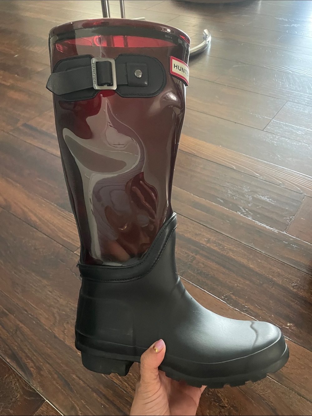 Hunter women’s  Black and Burgundy Glass Tall Rain Boots - Picture 4 of 6